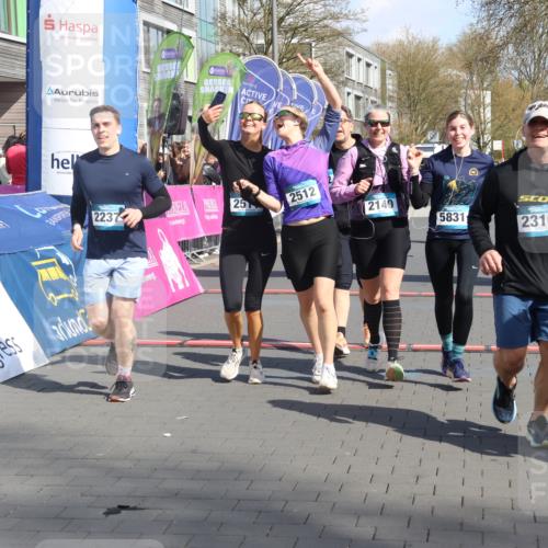 12.04.2026 - 45. Internationalen Wilhelmsburger Insellauf Strokosch-Dieckow http://msf.ph/oto/9471720 12.04.2026 11:28:23 Ziel 2309, 2310, 2237, 2140, 5831, 2511, 2512, 2352 meine-sportfotos.de
