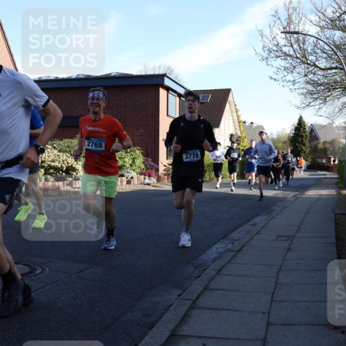 12.04.2026 - 45. Internationalen Wilhelmsburger Insellauf Yannick Fuchs http://msf.ph/oto/9471747 12.04.2026 08:56:32 Laufen 3327, 2768, 3778, 4050 meine-sportfotos.de
