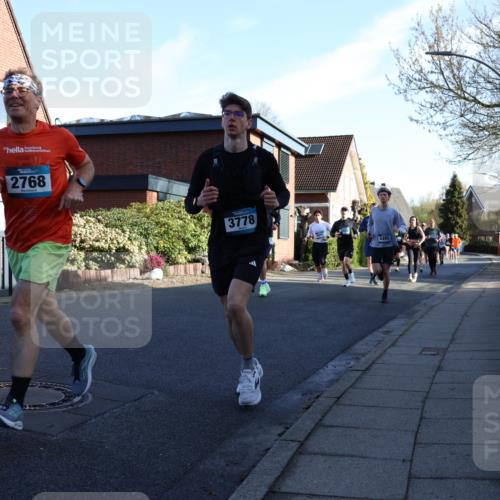 12.04.2026 - 45. Internationalen Wilhelmsburger Insellauf Yannick Fuchs http://msf.ph/oto/9471755 12.04.2026 08:56:32 Laufen 3238, 2768, 3778, 4495 meine-sportfotos.de