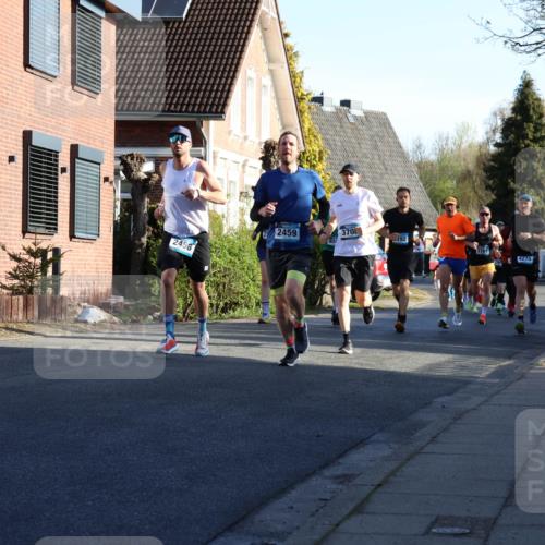 12.04.2026 - 45. Internationalen Wilhelmsburger Insellauf Yannick Fuchs http://msf.ph/oto/9471829 12.04.2026 08:56:38 Laufen 2459, 3708, 192, 2456, 4275 meine-sportfotos.de