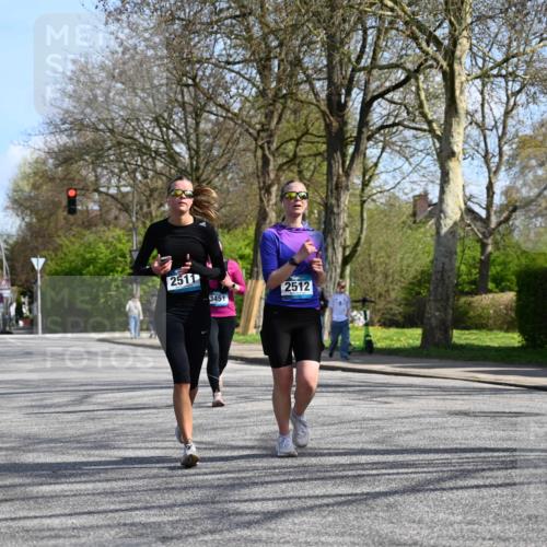 12.04.2026 - 45. Internationalen Wilhelmsburger Insellauf J. Mangold http://msf.ph/oto/9471846 12.04.2026 11:27:52 Ziel 2309, 2310, 2237, 2140, 5831, 2511, 2512, 2352, 3451, 4668, 2297 meine-sportfotos.de