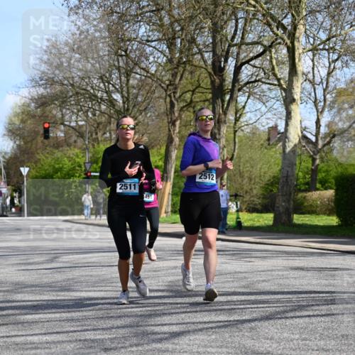 12.04.2026 - 45. Internationalen Wilhelmsburger Insellauf J. Mangold http://msf.ph/oto/9471850 12.04.2026 11:27:52 Ziel 2309, 2310, 2237, 2140, 5831, 2511, 2512, 2352, 3451, 4668, 2297 meine-sportfotos.de