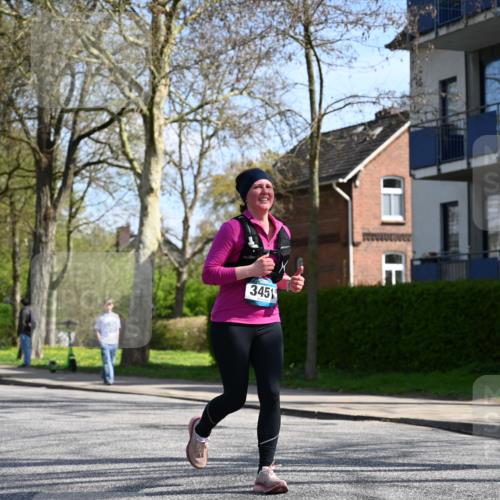 12.04.2026 - 45. Internationalen Wilhelmsburger Insellauf J. Mangold http://msf.ph/oto/9471921 12.04.2026 11:27:55 Ziel 2309, 2310, 2237, 2140, 5831, 2511, 2512, 2352, 3451, 4668, 4668, 2297 meine-sportfotos.de