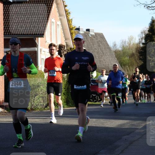 12.04.2026 - 45. Internationalen Wilhelmsburger Insellauf Yannick Fuchs http://msf.ph/oto/9471927 12.04.2026 08:56:45 Laufen 2940, 2614, 3584, 331, 906 meine-sportfotos.de