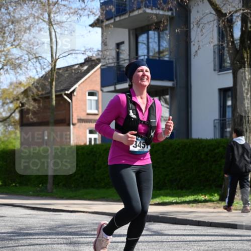 12.04.2026 - 45. Internationalen Wilhelmsburger Insellauf J. Mangold http://msf.ph/oto/9471947 12.04.2026 11:27:56 Ziel 2309, 2310, 2237, 2140, 5831, 2511, 2512, 2352, 3451, 4668, 2297 meine-sportfotos.de