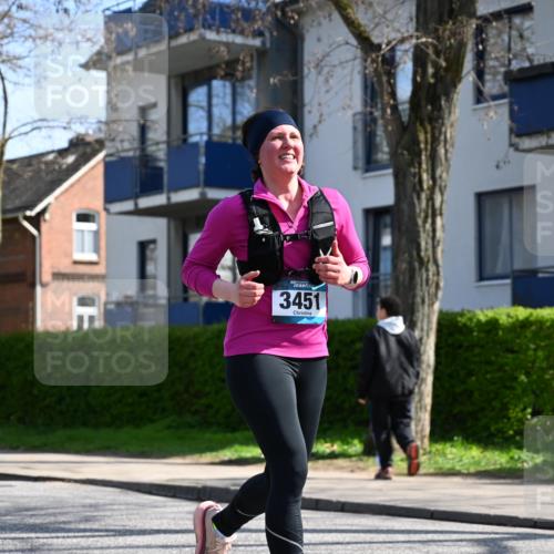 12.04.2026 - 45. Internationalen Wilhelmsburger Insellauf J. Mangold http://msf.ph/oto/9471952 12.04.2026 11:27:56 Ziel 2309, 2310, 2237, 2140, 5831, 2511, 2512, 2352, 3451, 4668, 2297 meine-sportfotos.de