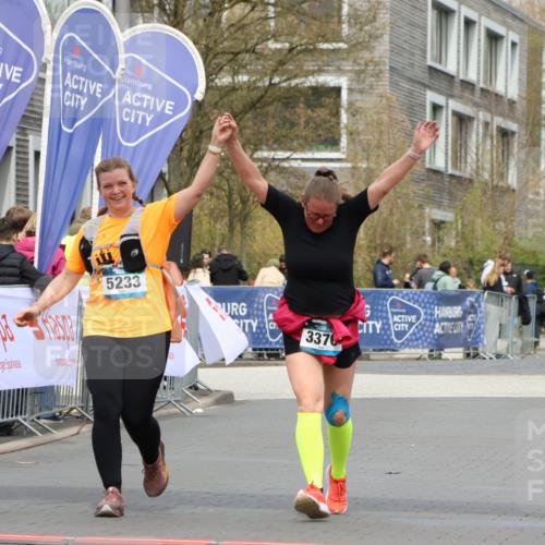12.04.2026 - 45. Internationalen Wilhelmsburger Insellauf Strokosch-Dieckow http://msf.ph/oto/9471954 12.04.2026 13:36:39 Ziel 5233, 3376 meine-sportfotos.de