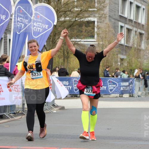 12.04.2026 - 45. Internationalen Wilhelmsburger Insellauf Strokosch-Dieckow http://msf.ph/oto/9471968 12.04.2026 13:36:39 Ziel 5233, 3376 meine-sportfotos.de