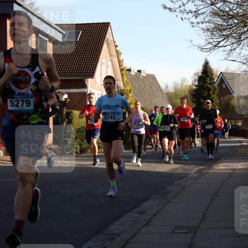 12.04.2026 - 45. Internationalen Wilhelmsburger Insellauf Yannick Fuchs http://msf.ph/oto/9472122 12.04.2026 08:57:02 Laufen 5545, 5279, 202, 21, 0975, 5742, 4439, 4493, 2893, 3141, 662 meine-sportfotos.de