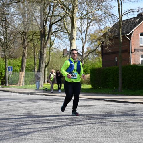 12.04.2026 - 45. Internationalen Wilhelmsburger Insellauf J. Mangold http://msf.ph/oto/9472165 12.04.2026 11:29:08 Ziel 2109, 4066, 3545, 4589 meine-sportfotos.de