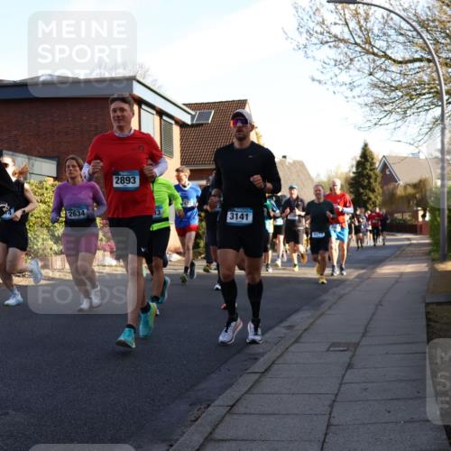 12.04.2026 - 45. Internationalen Wilhelmsburger Insellauf Yannick Fuchs http://msf.ph/oto/9472183 12.04.2026 08:57:06 Laufen 4493, 2634, 2893, 3141, 5273 meine-sportfotos.de