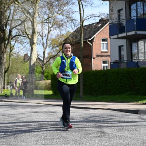12.04.2026 - 45. Internationalen Wilhelmsburger Insellauf J. Mangold http://msf.ph/oto/9472188 12.04.2026 11:29:08 Ziel 2109, 4066, 3545, 4589 meine-sportfotos.de