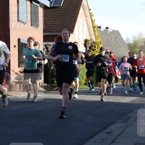 12.04.2026 - 45. Internationalen Wilhelmsburger Insellauf Yannick Fuchs http://msf.ph/oto/9472243 12.04.2026 08:57:11 Laufen 2568, 5405, 3296, 438, 4832, 2953 meine-sportfotos.de