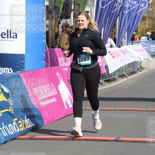 12.04.2026 - 45. Internationalen Wilhelmsburger Insellauf Strokosch-Dieckow http://msf.ph/oto/9472296 12.04.2026 11:28:56 Ziel 2297 meine-sportfotos.de