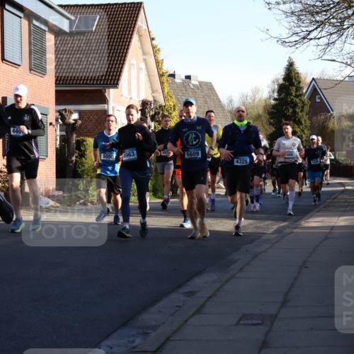 12.04.2026 - 45. Internationalen Wilhelmsburger Insellauf Yannick Fuchs http://msf.ph/oto/9472347 12.04.2026 08:57:20 Laufen 5254, 440, 361, 5050, 4963, 493, 5609, 4325, 488, 4329 meine-sportfotos.de