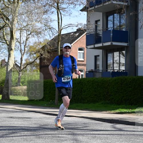 12.04.2026 - 45. Internationalen Wilhelmsburger Insellauf J. Mangold http://msf.ph/oto/9472371 12.04.2026 11:29:39 Ziel 3545, 4589, 4784, 3839, 2697, 2698, 2476, 2498 meine-sportfotos.de