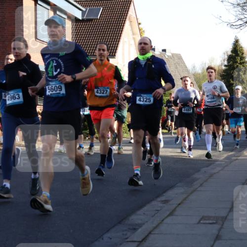 12.04.2026 - 45. Internationalen Wilhelmsburger Insellauf Yannick Fuchs http://msf.ph/oto/9472374 12.04.2026 08:57:22 Laufen 5609, 4963, 361, 3887, 4327, 112, 4325, 2488, 2042, 2482, 3480, 4329 meine-sportfotos.de