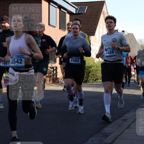 12.04.2026 - 45. Internationalen Wilhelmsburger Insellauf Yannick Fuchs http://msf.ph/oto/9472409 12.04.2026 08:57:24 Laufen 3923, 3887, 3542, 2482, 112, 2488, 4329, 2090 meine-sportfotos.de