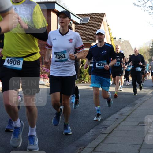 12.04.2026 - 45. Internationalen Wilhelmsburger Insellauf Yannick Fuchs http://msf.ph/oto/9472429 12.04.2026 08:57:26 Laufen 8, 4608, 4882, 3042, 4329, 804, 2090, 2547 meine-sportfotos.de