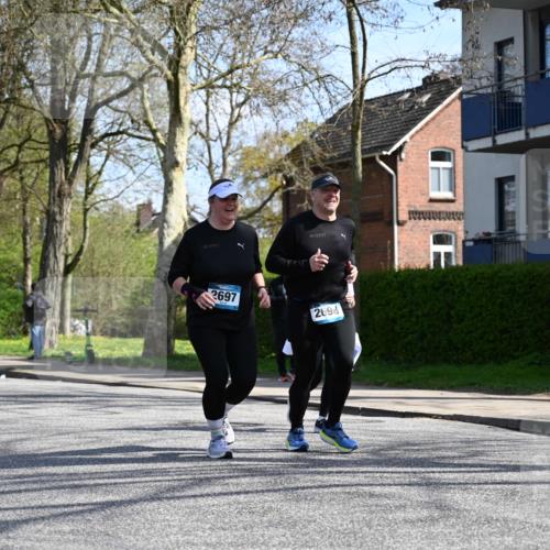 12.04.2026 - 45. Internationalen Wilhelmsburger Insellauf J. Mangold http://msf.ph/oto/9472439 12.04.2026 11:30:00 Ziel 3839, 2697, 2698, 2476, 2498, 4737 meine-sportfotos.de
