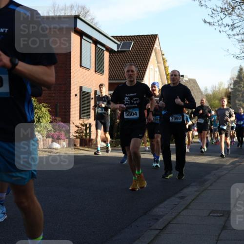 12.04.2026 - 45. Internationalen Wilhelmsburger Insellauf Yannick Fuchs http://msf.ph/oto/9472443 12.04.2026 08:57:27 Laufen 4329, 5804, 386, 2090, 2883 meine-sportfotos.de