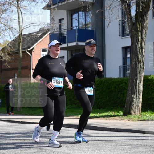 12.04.2026 - 45. Internationalen Wilhelmsburger Insellauf J. Mangold http://msf.ph/oto/9472468 12.04.2026 11:30:01 Ziel 3839, 2697, 2698, 2476, 2498, 2498, 4737 meine-sportfotos.de