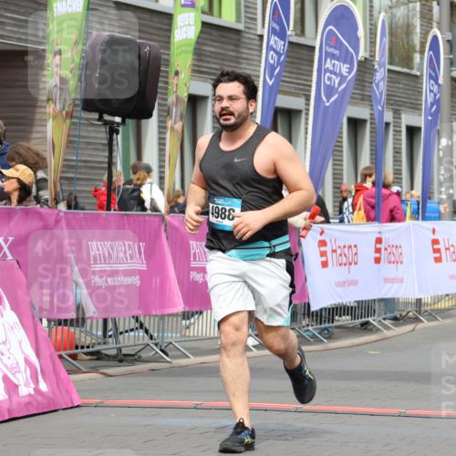 12.04.2026 - 45. Internationalen Wilhelmsburger Insellauf Strokosch-Dieckow http://msf.ph/oto/9472471 12.04.2026 13:35:45 Ziel 4988, 4989 meine-sportfotos.de