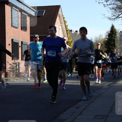 12.04.2026 - 45. Internationalen Wilhelmsburger Insellauf Yannick Fuchs http://msf.ph/oto/9472516 12.04.2026 08:57:33 Laufen 4976, 3666, 4706, 2446, 5415, 13, 2020 meine-sportfotos.de