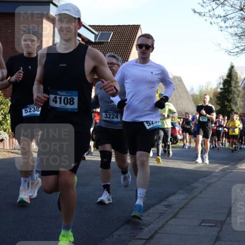 12.04.2026 - 45. Internationalen Wilhelmsburger Insellauf Yannick Fuchs http://msf.ph/oto/9472631 12.04.2026 08:57:41 Laufen 4109, 5238, 4108, 3224, 131, 4871 meine-sportfotos.de