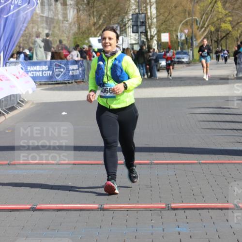12.04.2026 - 45. Internationalen Wilhelmsburger Insellauf Strokosch-Dieckow http://msf.ph/oto/9472665 12.04.2026 11:29:46 Ziel 4066 meine-sportfotos.de