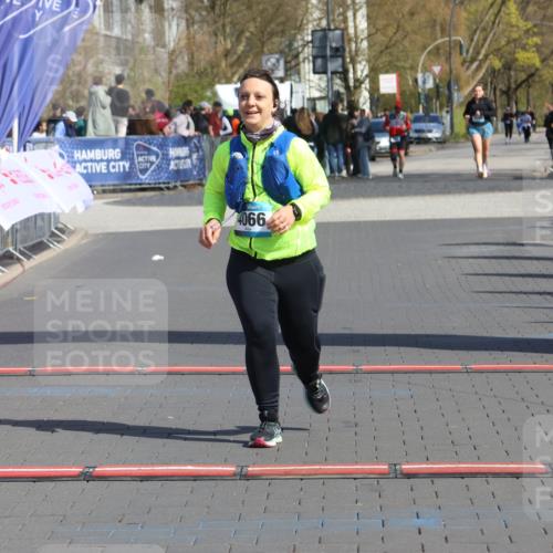 12.04.2026 - 45. Internationalen Wilhelmsburger Insellauf Strokosch-Dieckow http://msf.ph/oto/9472678 12.04.2026 11:29:46 Ziel 4066 meine-sportfotos.de
