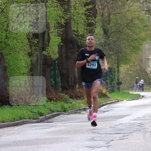 12.04.2026 - 45. Internationalen Wilhelmsburger Insellauf Yannick Fuchs http://msf.ph/oto/9472689 12.04.2026 09:57:02 Laufen 5293 meine-sportfotos.de