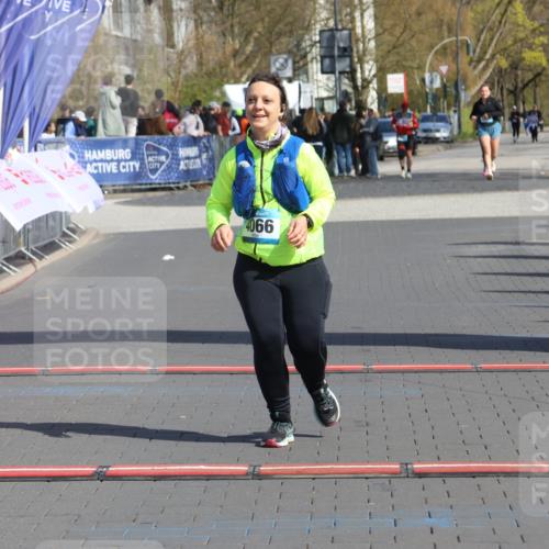 12.04.2026 - 45. Internationalen Wilhelmsburger Insellauf Strokosch-Dieckow http://msf.ph/oto/9472690 12.04.2026 11:29:46 Ziel 4066 meine-sportfotos.de