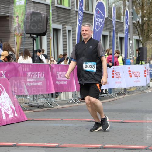 12.04.2026 - 45. Internationalen Wilhelmsburger Insellauf Strokosch-Dieckow http://msf.ph/oto/9472706 12.04.2026 13:35:30 Ziel 2038 meine-sportfotos.de