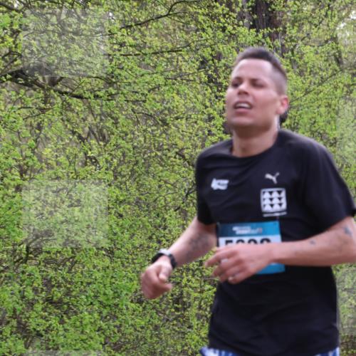 12.04.2026 - 45. Internationalen Wilhelmsburger Insellauf Yannick Fuchs http://msf.ph/oto/9472735 12.04.2026 09:57:07 Laufen  meine-sportfotos.de