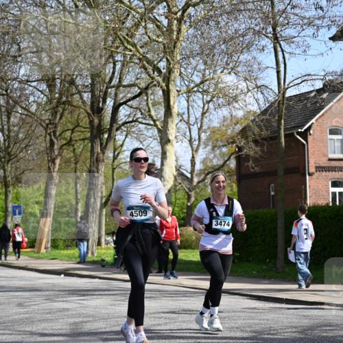 12.04.2026 - 45. Internationalen Wilhelmsburger Insellauf J. Mangold http://msf.ph/oto/9472769 12.04.2026 11:32:57 Ziel 3474, 4509, 2230, 2233, 4939 meine-sportfotos.de