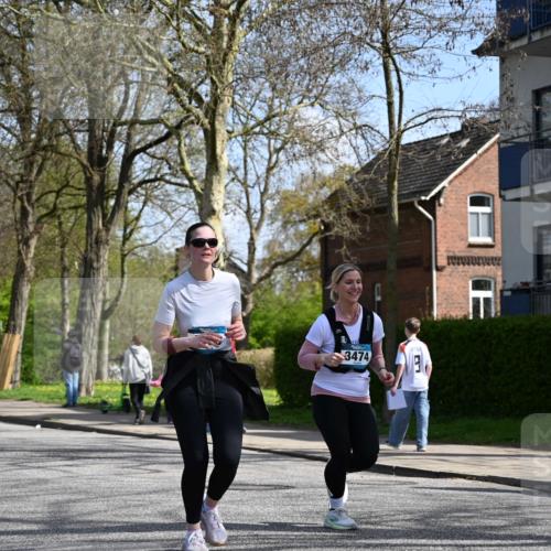 12.04.2026 - 45. Internationalen Wilhelmsburger Insellauf J. Mangold http://msf.ph/oto/9472778 12.04.2026 11:32:58 Ziel 3474, 4509, 2230, 2233, 4939 meine-sportfotos.de