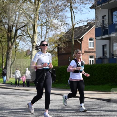 12.04.2026 - 45. Internationalen Wilhelmsburger Insellauf J. Mangold http://msf.ph/oto/9472787 12.04.2026 11:32:58 Ziel 3474, 4509, 2230, 2233, 4939 meine-sportfotos.de