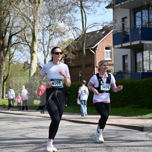12.04.2026 - 45. Internationalen Wilhelmsburger Insellauf J. Mangold http://msf.ph/oto/9472795 12.04.2026 11:32:58 Ziel 3474, 4509, 2230, 2233, 4939 meine-sportfotos.de