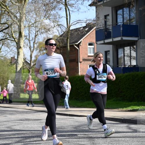 12.04.2026 - 45. Internationalen Wilhelmsburger Insellauf J. Mangold http://msf.ph/oto/9472800 12.04.2026 11:32:58 Ziel 3474, 4509, 2230, 2233, 4939 meine-sportfotos.de