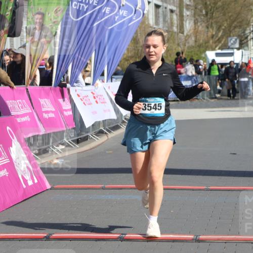 12.04.2026 - 45. Internationalen Wilhelmsburger Insellauf Strokosch-Dieckow http://msf.ph/oto/9472813 12.04.2026 11:29:58 Ziel 3545 meine-sportfotos.de