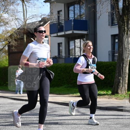 12.04.2026 - 45. Internationalen Wilhelmsburger Insellauf J. Mangold http://msf.ph/oto/9472816 12.04.2026 11:32:59 Ziel 3474, 4509, 2230, 2233, 4939 meine-sportfotos.de