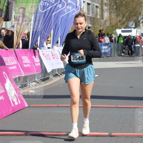 12.04.2026 - 45. Internationalen Wilhelmsburger Insellauf Strokosch-Dieckow http://msf.ph/oto/9472852 12.04.2026 11:29:59 Ziel 3545 meine-sportfotos.de
