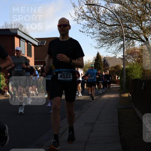 12.04.2026 - 45. Internationalen Wilhelmsburger Insellauf Yannick Fuchs http://msf.ph/oto/9472885 12.04.2026 08:57:58 Laufen 72, 2521, 3978, 2507, 798, 5824, 4522, 3706 meine-sportfotos.de