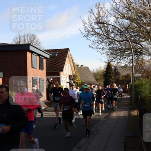 12.04.2026 - 45. Internationalen Wilhelmsburger Insellauf Yannick Fuchs http://msf.ph/oto/9472903 12.04.2026 08:57:59 Laufen 250, 582, 4907, 5756, 3706 meine-sportfotos.de