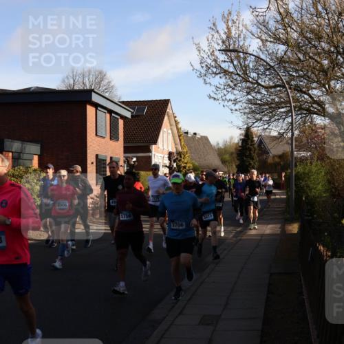 12.04.2026 - 45. Internationalen Wilhelmsburger Insellauf Yannick Fuchs http://msf.ph/oto/9472910 12.04.2026 08:58:00 Laufen 250, 3173, 4906, 5756, 3172, 3706, 3613 meine-sportfotos.de