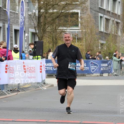 12.04.2026 - 45. Internationalen Wilhelmsburger Insellauf Strokosch-Dieckow http://msf.ph/oto/9472915 12.04.2026 13:35:28 Ziel 2038 meine-sportfotos.de