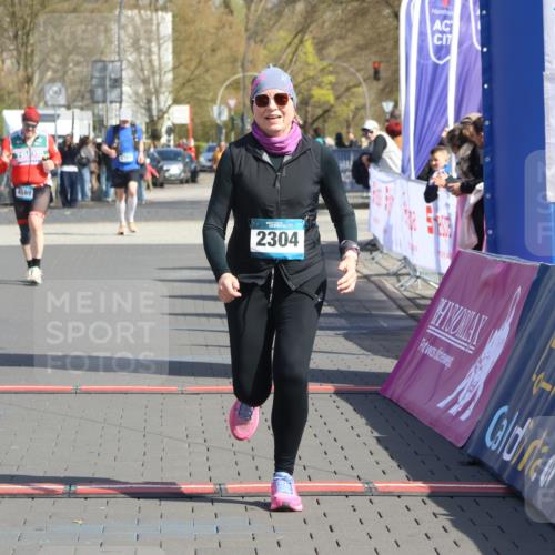 12.04.2026 - 45. Internationalen Wilhelmsburger Insellauf Strokosch-Dieckow http://msf.ph/oto/9472935 12.04.2026 11:30:04 Ziel  meine-sportfotos.de