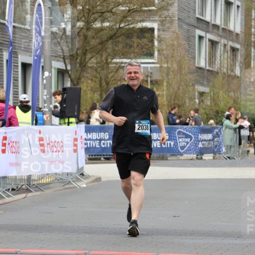12.04.2026 - 45. Internationalen Wilhelmsburger Insellauf Strokosch-Dieckow http://msf.ph/oto/9472957 12.04.2026 13:35:27 Ziel 2038 meine-sportfotos.de