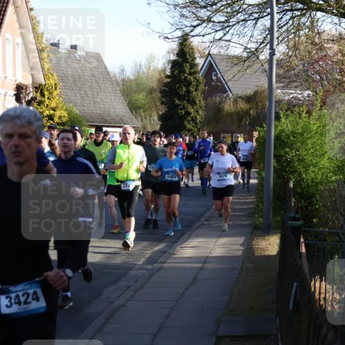 12.04.2026 - 45. Internationalen Wilhelmsburger Insellauf Yannick Fuchs http://msf.ph/oto/9472971 12.04.2026 08:58:03 Laufen 564, 3747, 3424, 24, 2451, 3067, 3670, 3230 meine-sportfotos.de